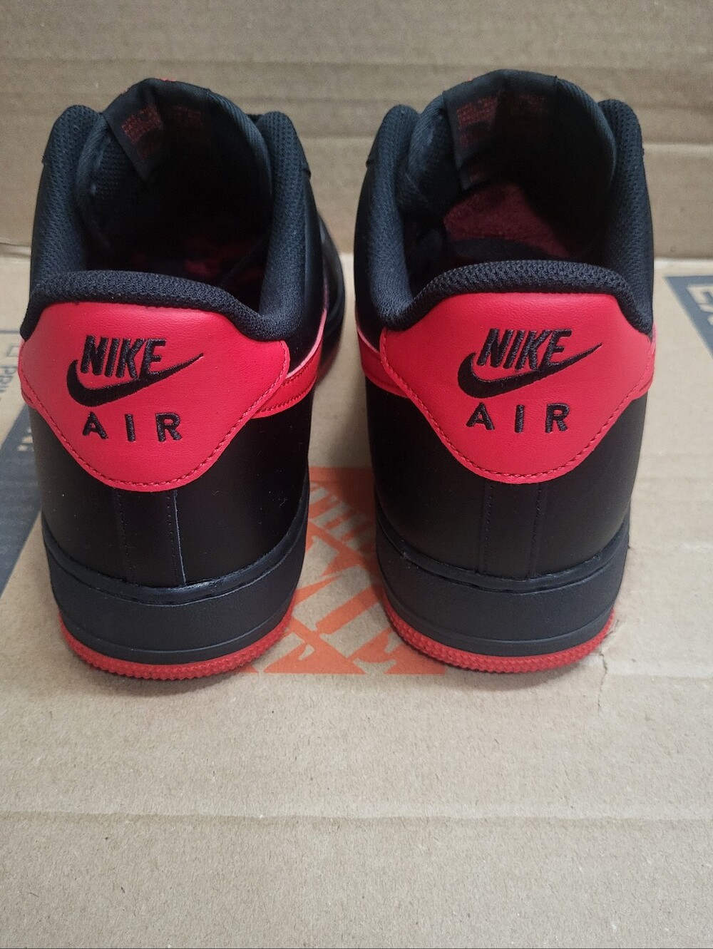 Nike Air Force 1 '07 Black/Red/Bred Men Size 13 - Picture 8 of 15